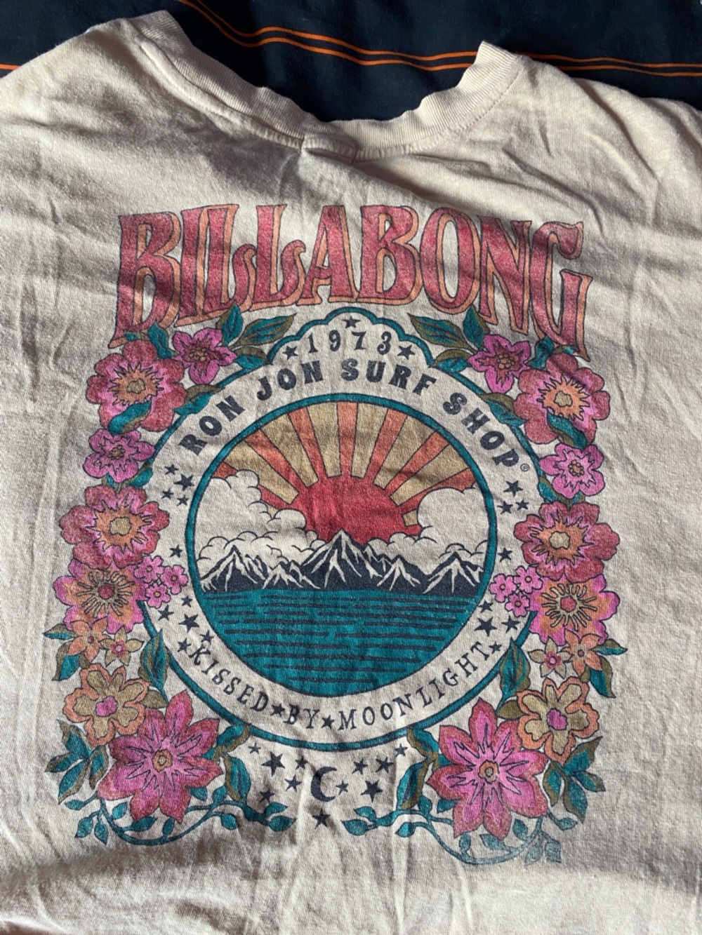 Billabong Cropped Long Sleeve Tee with Small Graphic - Picture 6 of 7